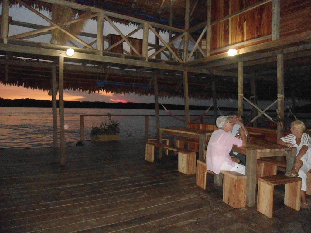 Cabana Flotante Kurupira Leticia Exteriér fotografie